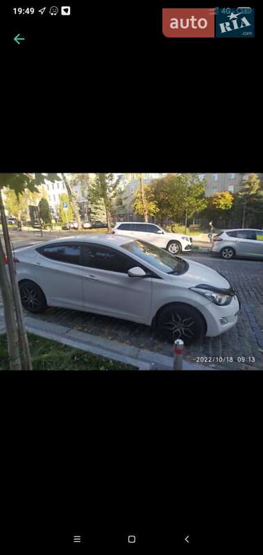 Седан Hyundai Elantra 2013 в Киеве