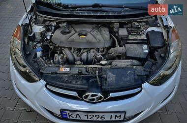 Седан Hyundai Elantra 2013 в 