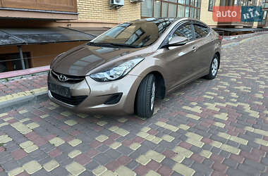 Седан Hyundai Elantra 2013 в 