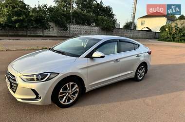 Седан Hyundai Elantra 2018 в Києві