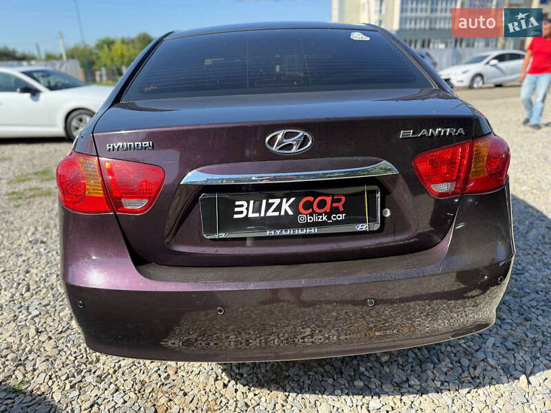 Седан Hyundai Elantra 2010 в Коломые
