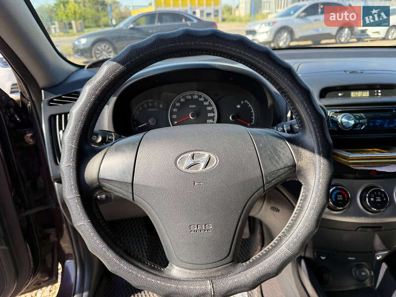 Седан Hyundai Elantra 2010 в Коломые