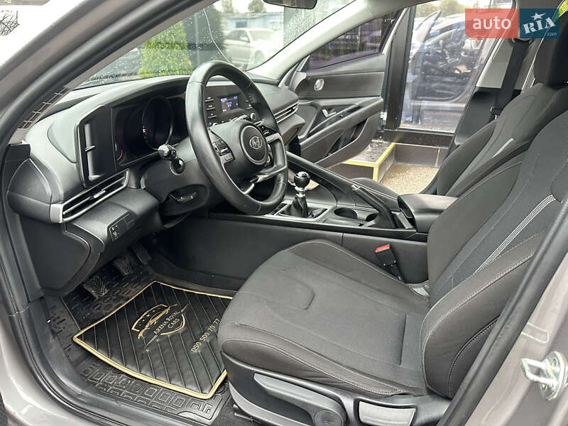 Седан Hyundai Elantra 2021 в Харкові