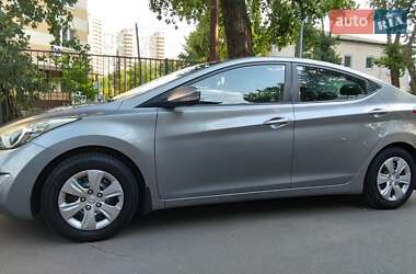 Седан Hyundai Elantra 2011 в Киеве