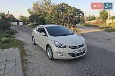 Седан Hyundai Elantra 2013 в Харькове