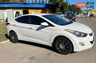 Седан Hyundai Elantra 2013 в Киеве