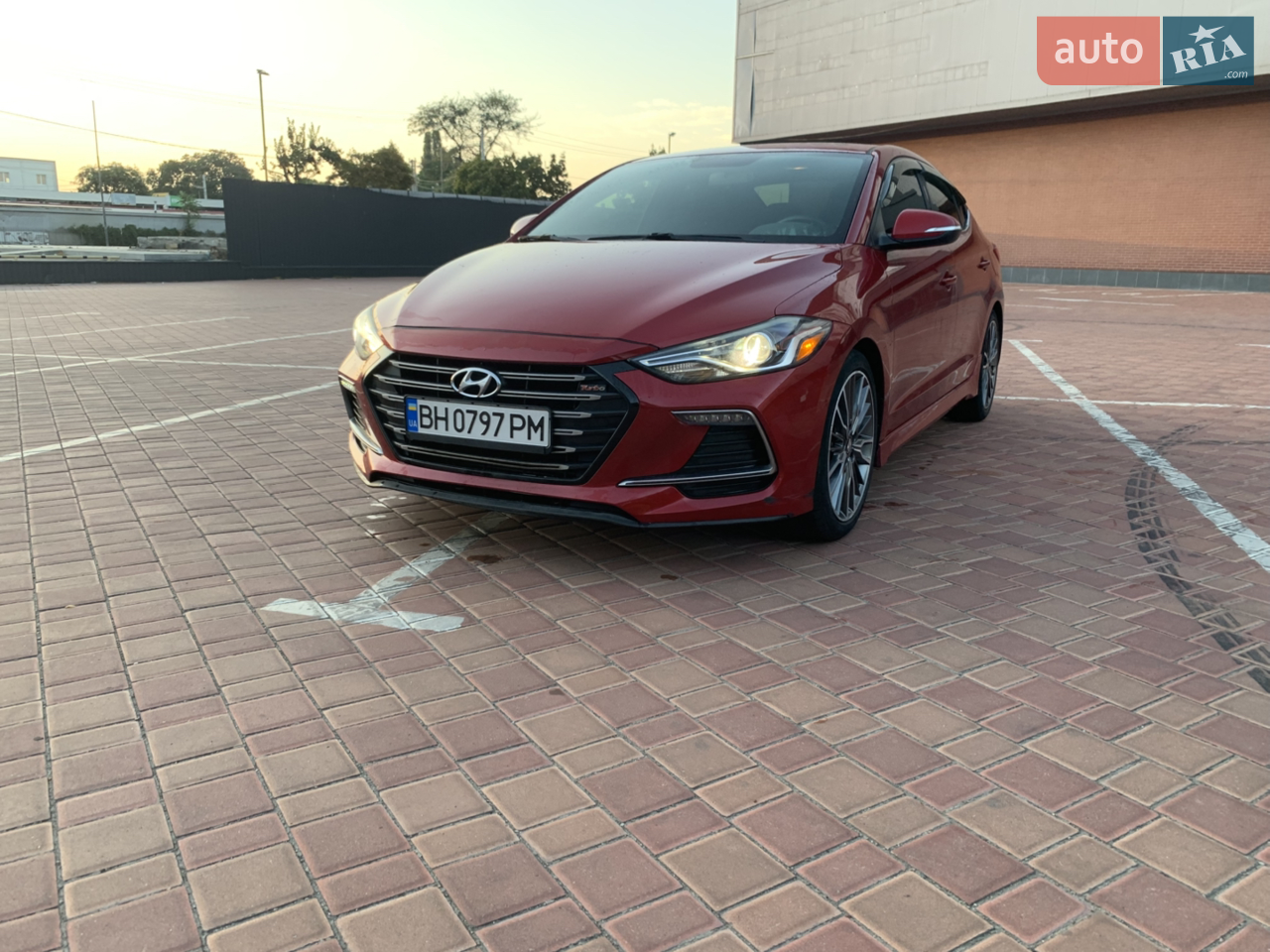 2017 Hyundai Elantra - мініатюра 20