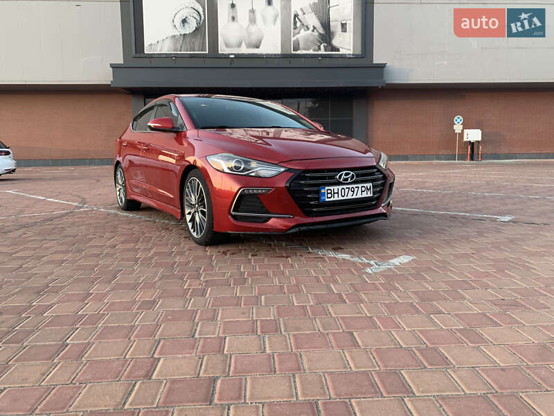 Седан Hyundai Elantra 2017 в Одессе