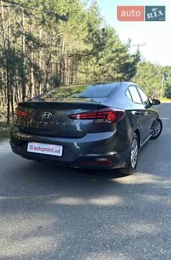 Седан Hyundai Elantra 2020 в 