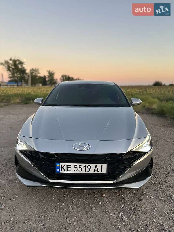 Седан Hyundai Elantra 2020 в Кривом Роге