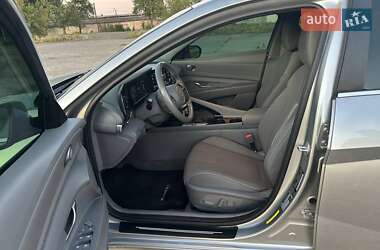 Седан Hyundai Elantra 2020 в Кривом Роге