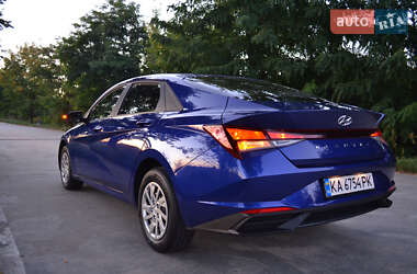 Седан Hyundai Elantra 2021 в Киеве