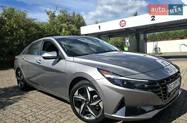 Седан Hyundai Elantra 2023 в Львове