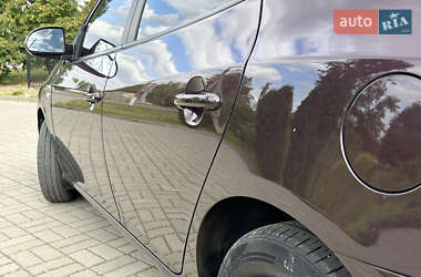 Седан Hyundai Elantra 2008 в  фото 12 Седан Hyundai Elantra 2008 в