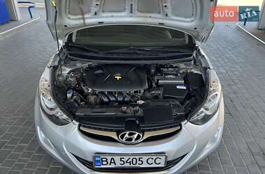 Седан Hyundai Elantra 2012 в 