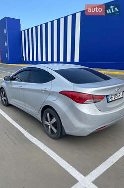 Седан Hyundai Elantra 2011 в 