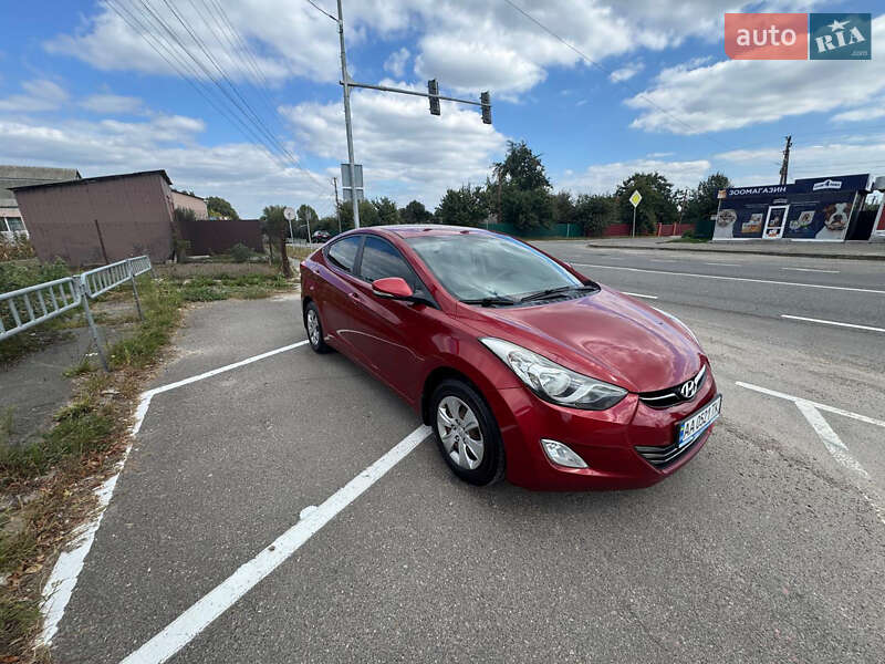 Hyundai Elantra 2011