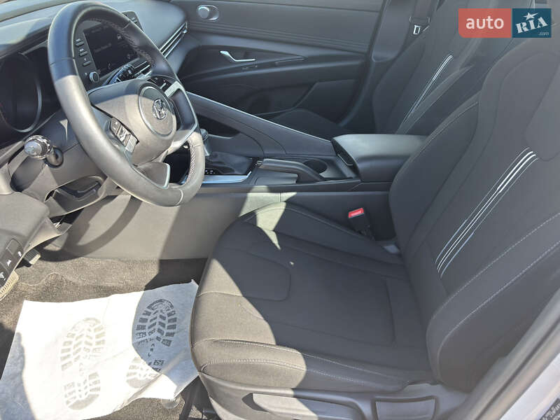 Седан Hyundai Elantra 2021 в Киеве