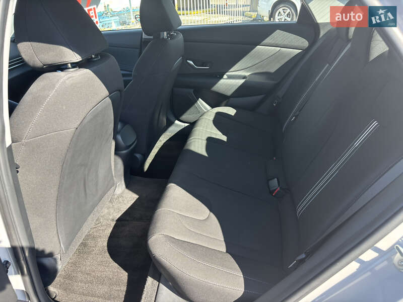 Седан Hyundai Elantra 2021 в Киеве