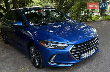 Седан Hyundai Elantra 2016 в Киеве
