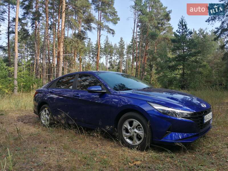 Hyundai Elantra 2021