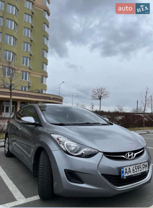 Hyundai Elantra 2013
