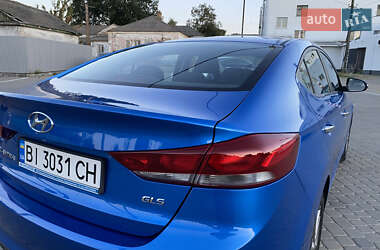 Седан Hyundai Elantra 2016 в 