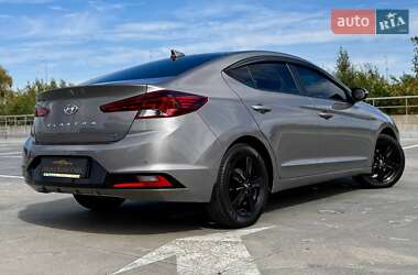Седан Hyundai Elantra 2020 в 