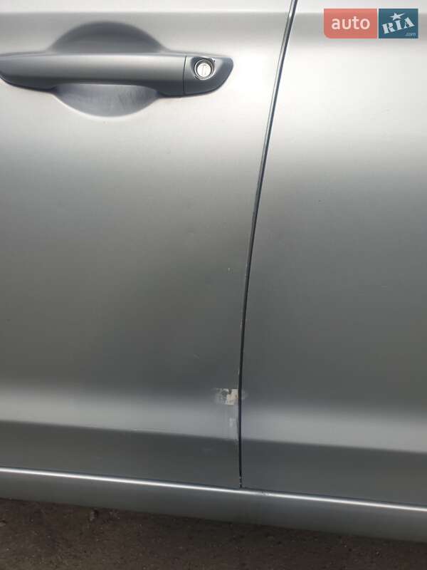 Седан Hyundai Elantra 2016 в Киеве