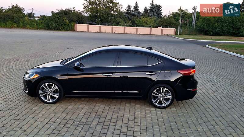 Седан Hyundai Elantra 2016 в Одессе