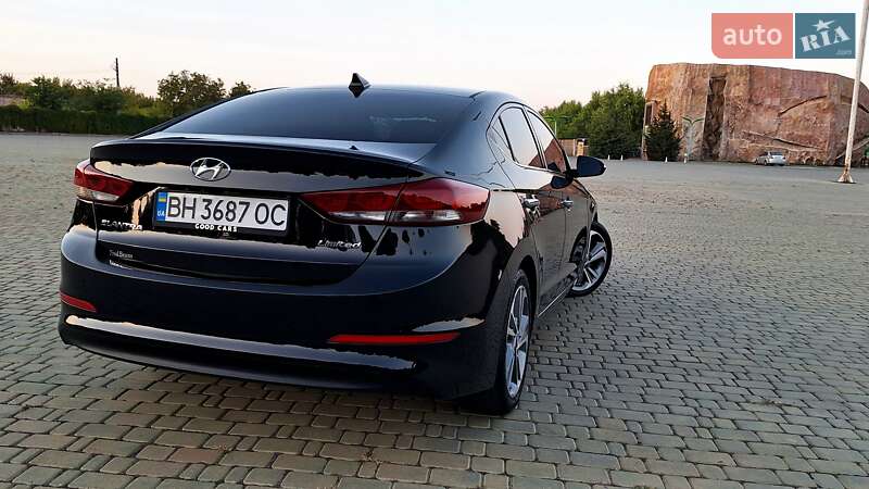 Седан Hyundai Elantra 2016 в Одессе