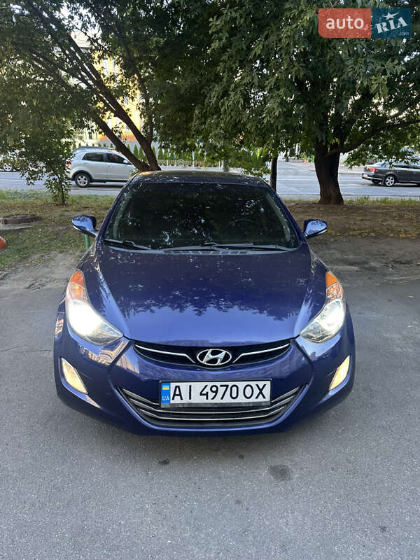 Hyundai Elantra 2011