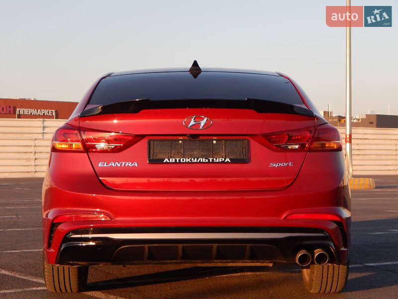 Седан Hyundai Elantra 2018 в Львове