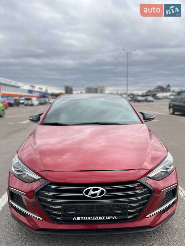 Седан Hyundai Elantra 2018 в Львове