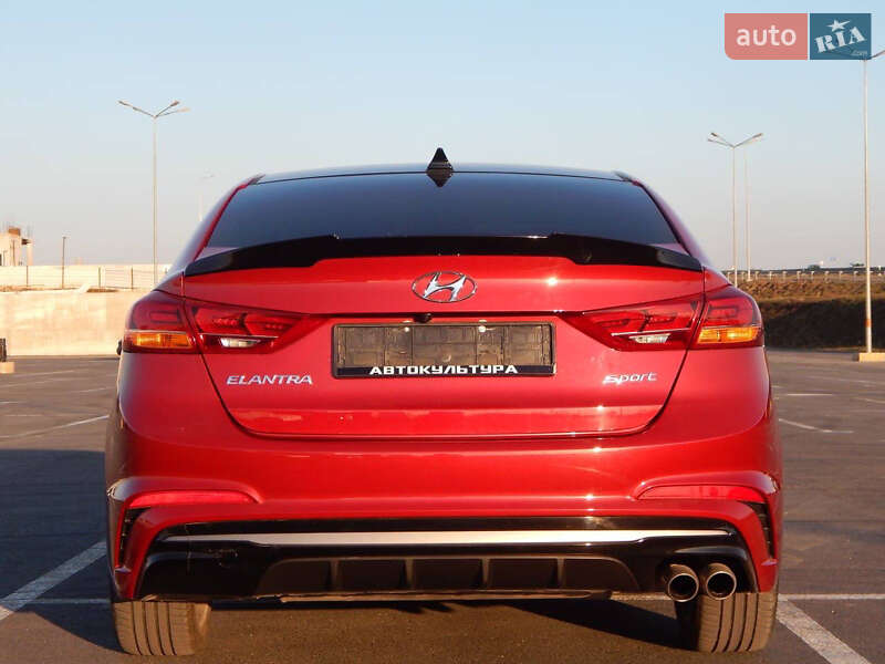 Седан Hyundai Elantra 2018 в Львове