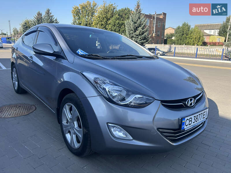 Седан Hyundai Elantra 2011 в Прилуках
