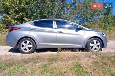 Седан Hyundai Elantra 2014 в Києві