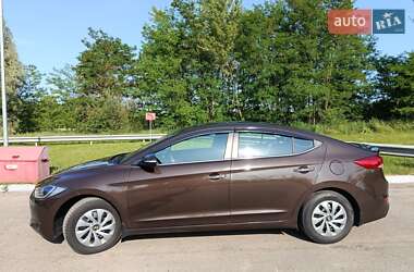 Седан Hyundai Elantra 2018 в 