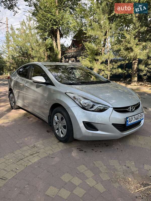 Hyundai Elantra 2011