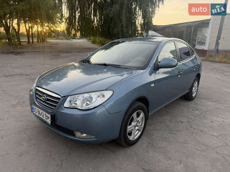Седан Hyundai Elantra 2008 в 