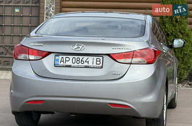 Седан Hyundai Elantra 2013 в 