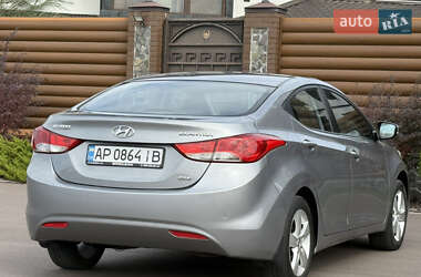 Седан Hyundai Elantra 2013 в 