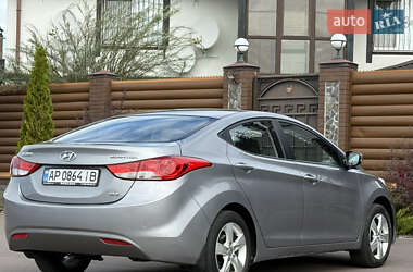 Седан Hyundai Elantra 2013 в 