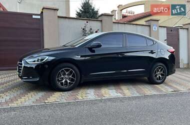 Седан Hyundai Elantra 2016 в 