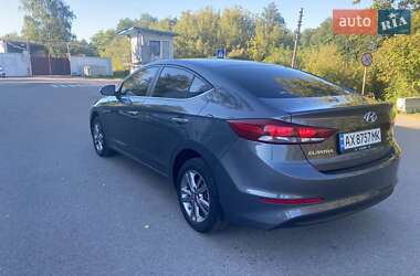 Седан Hyundai Elantra 2018 в 