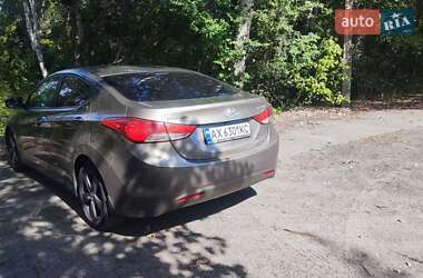Седан Hyundai Elantra 2012 в 