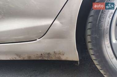 Седан Hyundai Elantra 2012 в 