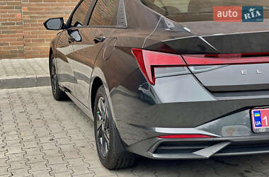 Седан Hyundai Elantra 2021 в 