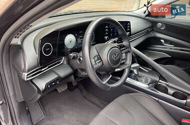 Седан Hyundai Elantra 2021 в 