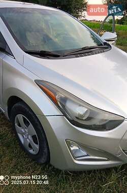 Седан Hyundai Elantra 2014 в 